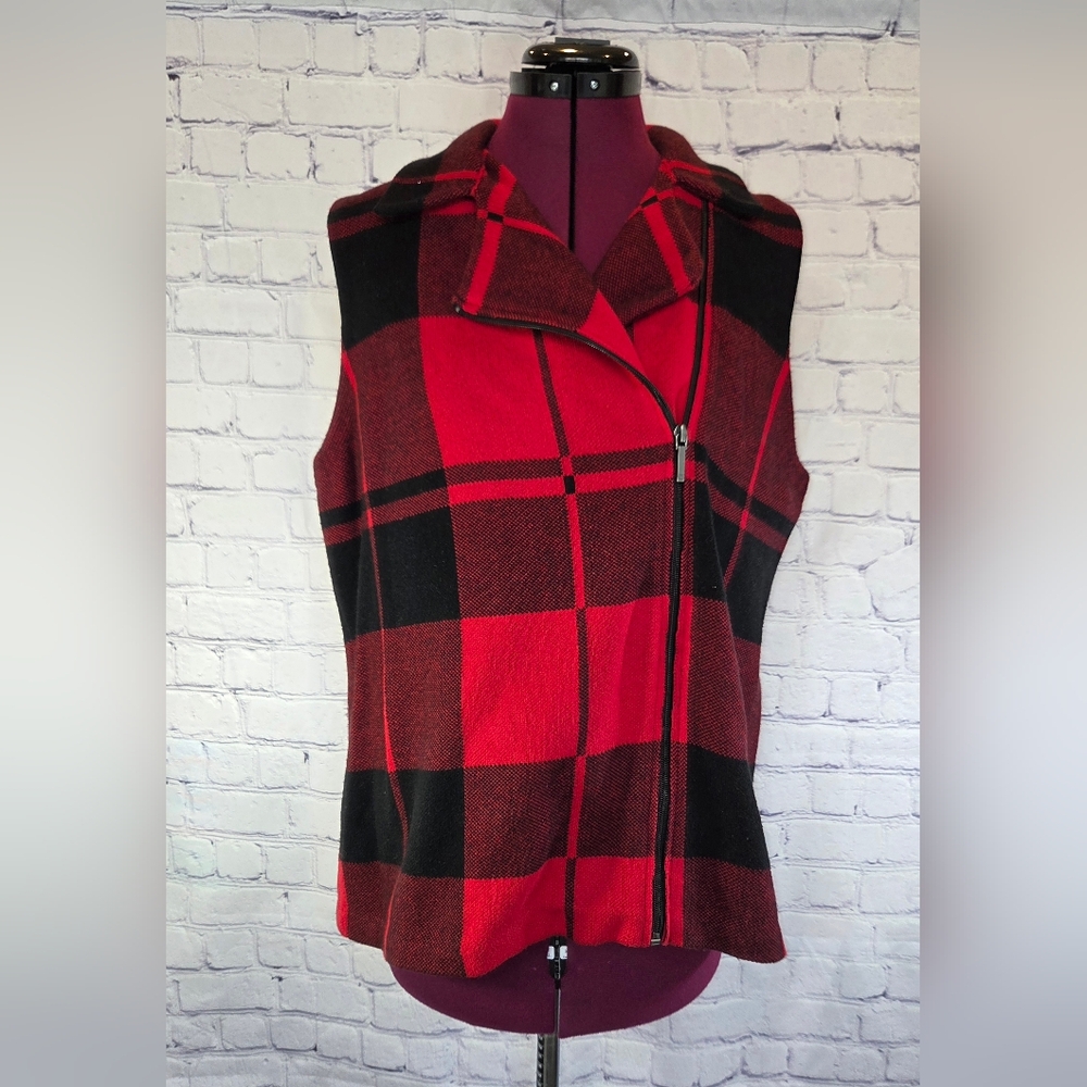 Chaps Red and Black Knit Vest